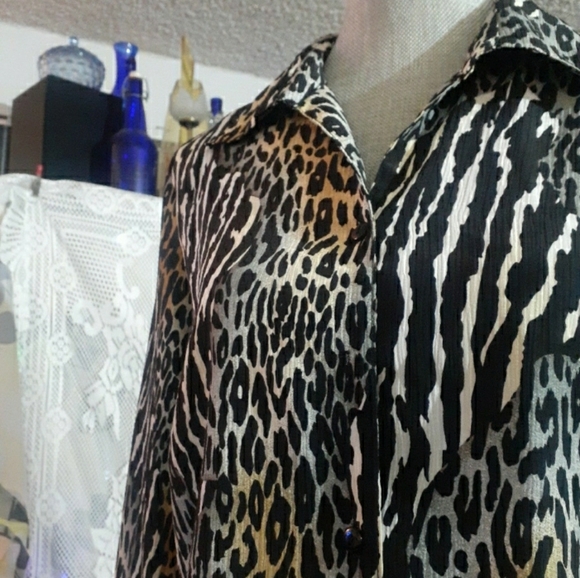 Notations animal print blouse. - Picture 5 of 6